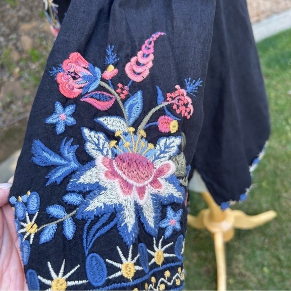 Johnny Was Floral Embroidered Linen Tie-Neck Tunic Top Blouse Black Size L - Picture 6 of 9